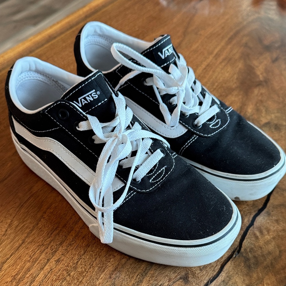 Vans Kids Black and White Low-Top Skate Sneakers